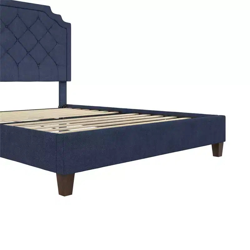 Letto con piattaforma imbottito Eloise con testiera trapuntata, nessuna rete a molle richiesta, Queen/King