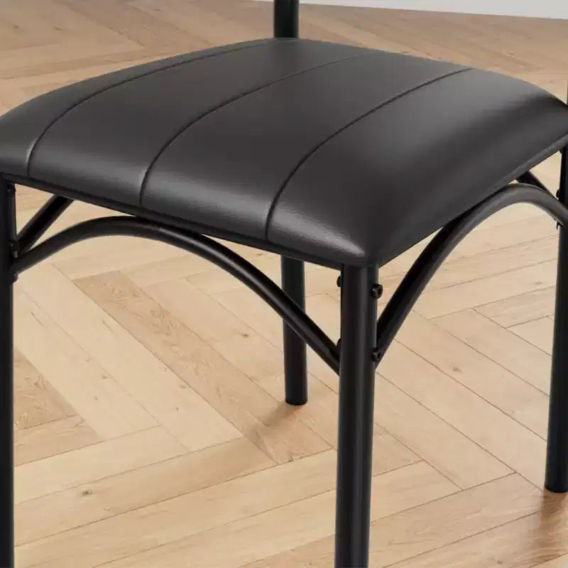 Set di 4 sedie da cucina in pelle PU, sedie imbottite per sala da pranzo, sedia nera per tavoli vari, cucina, appartamento